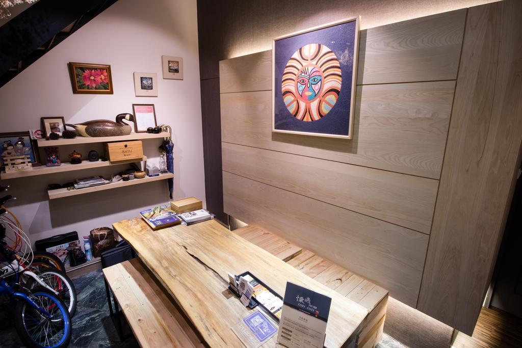 Cozy Cozy Hostel Tainan Exteriör bild