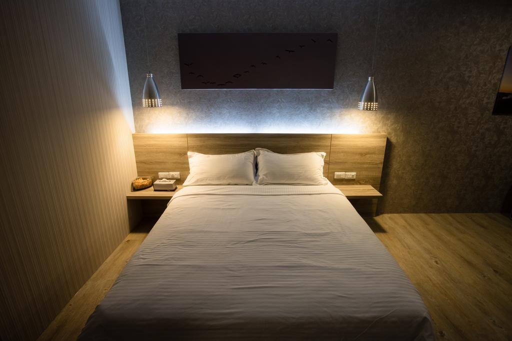 Cozy Cozy Hostel Tainan Exteriör bild